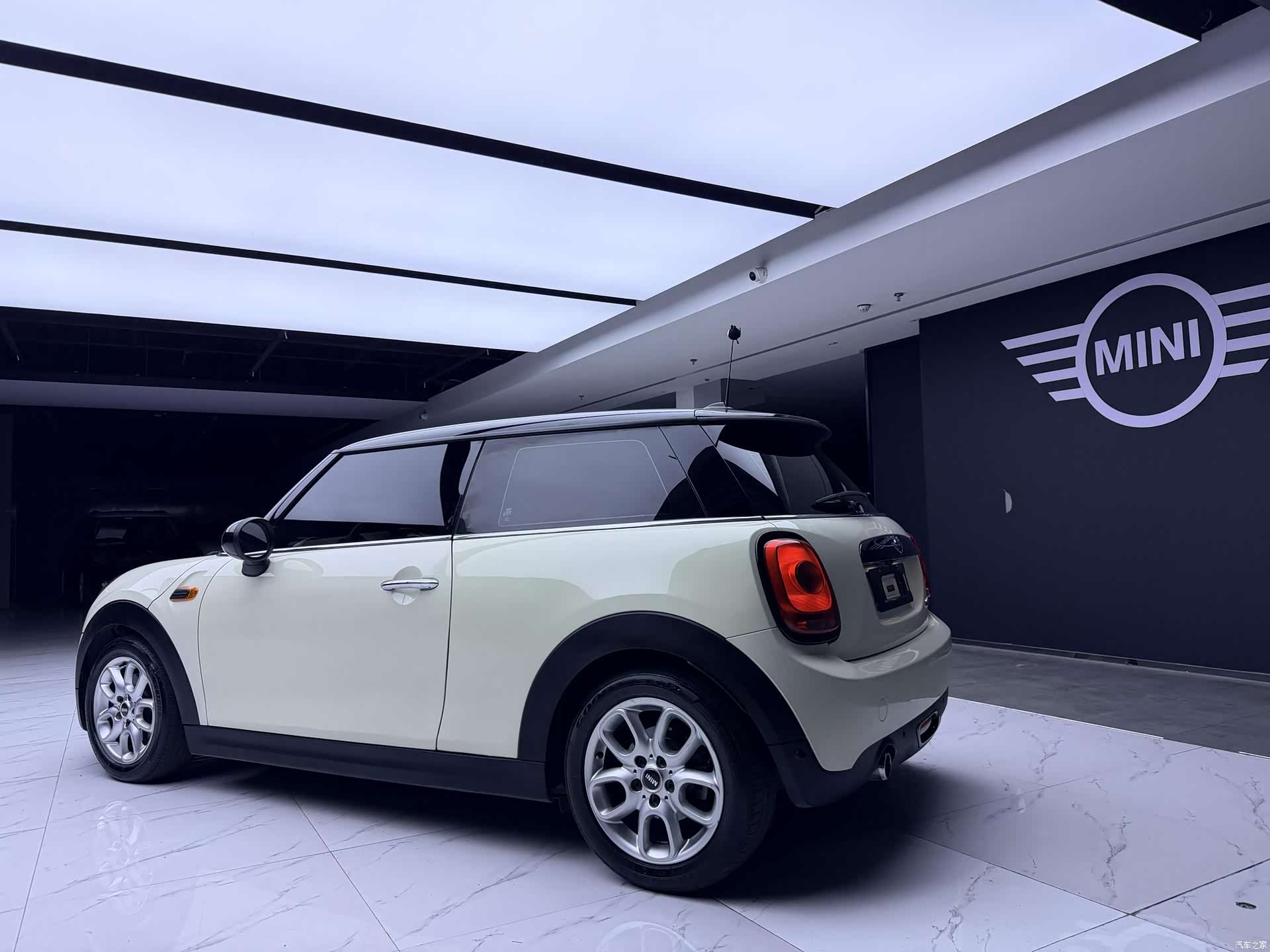 Mini Cooper, 2015 10