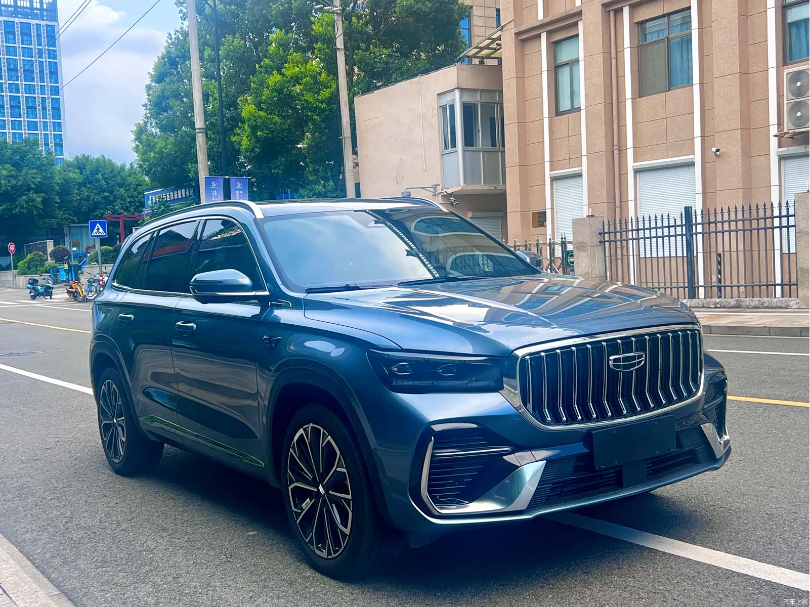 Geely Xingyue L, 2026 3