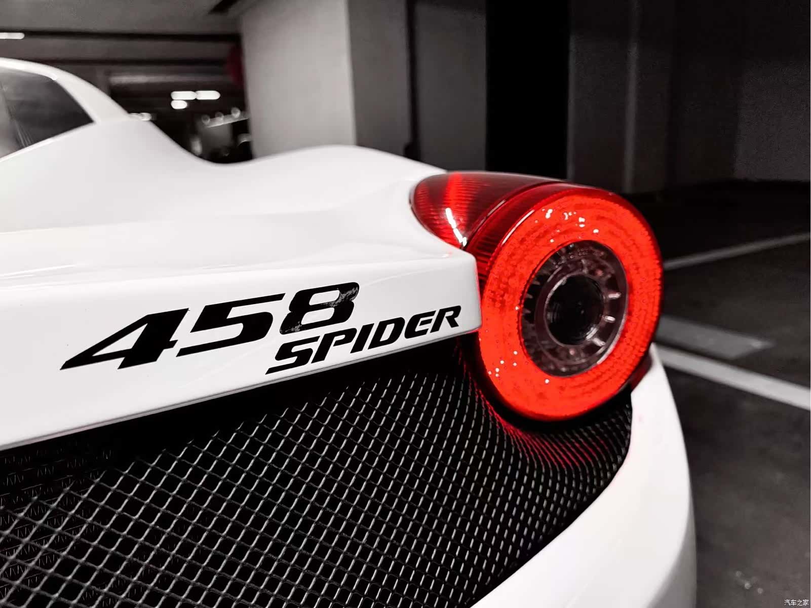 Ferrari 458, 2014 9
