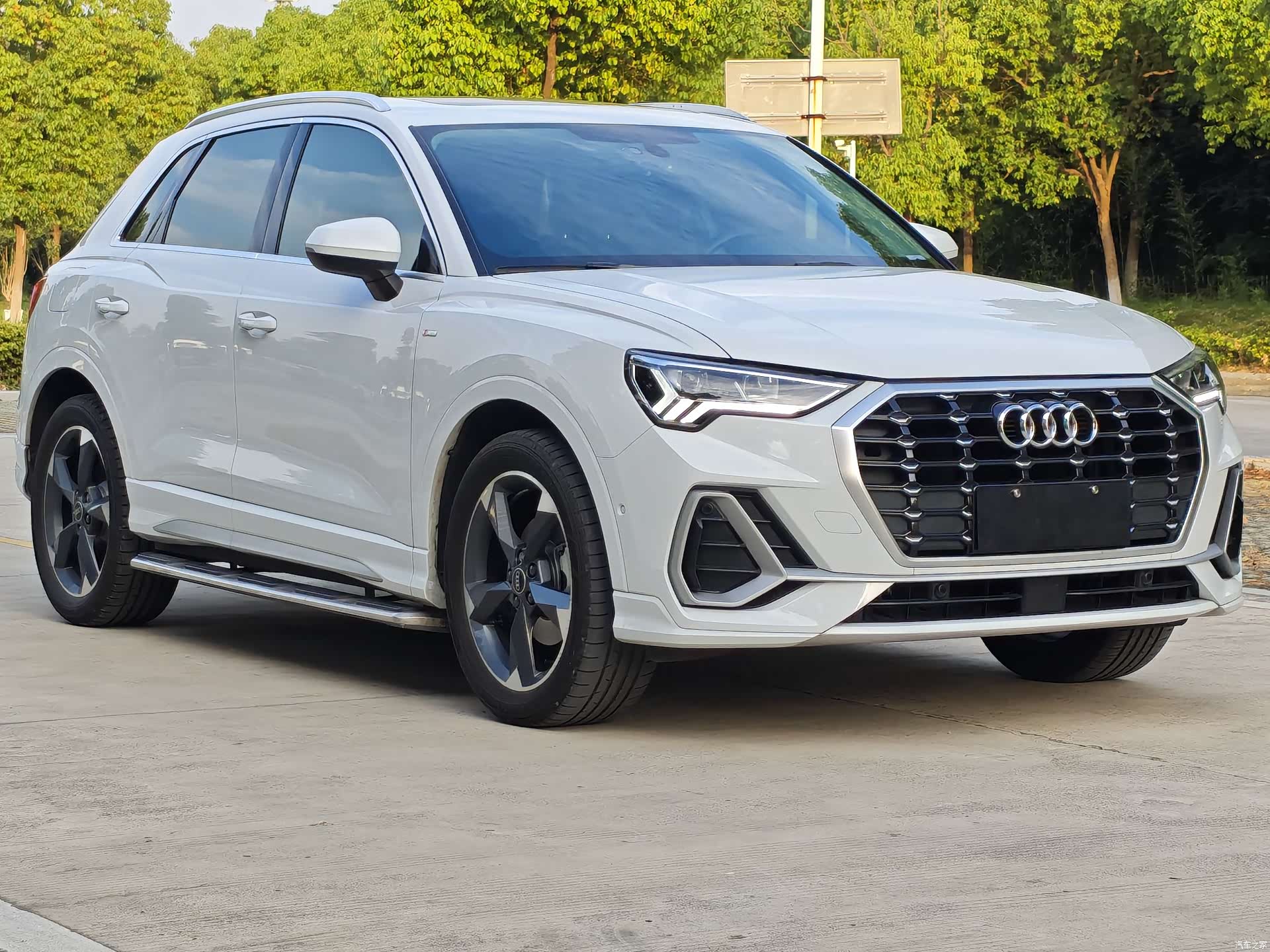 Audi Q3, 2023 3