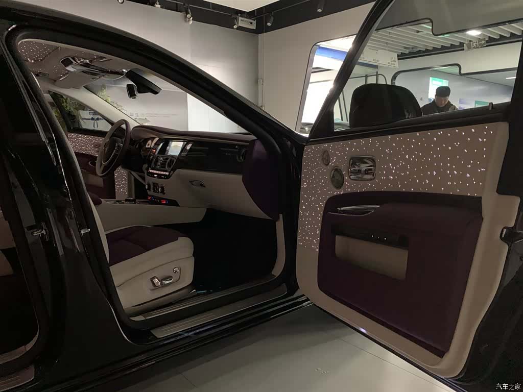 Rolls-Royce Ghost, 2012 17