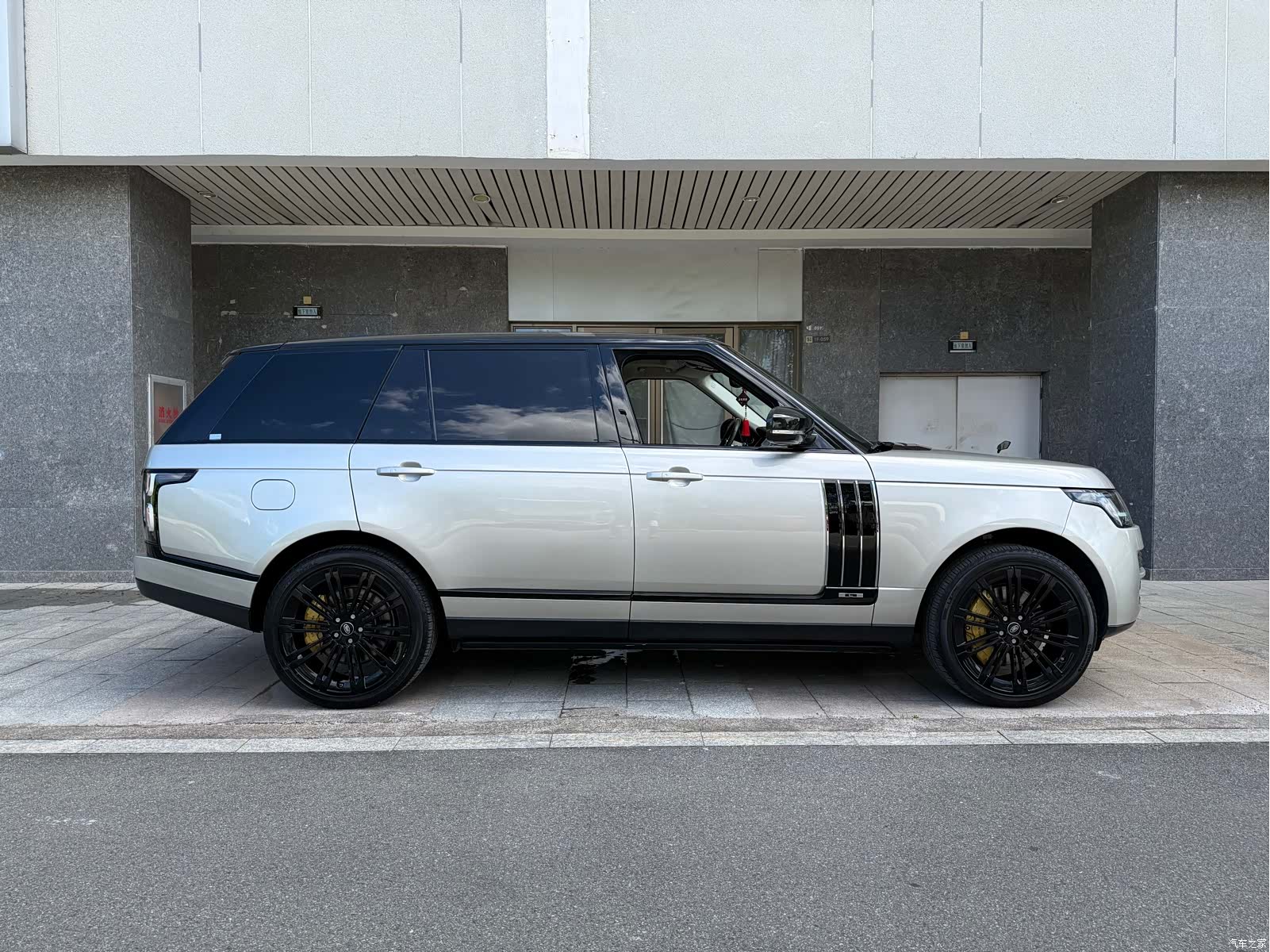 Land Rover Range Rover, 2017 все фото
