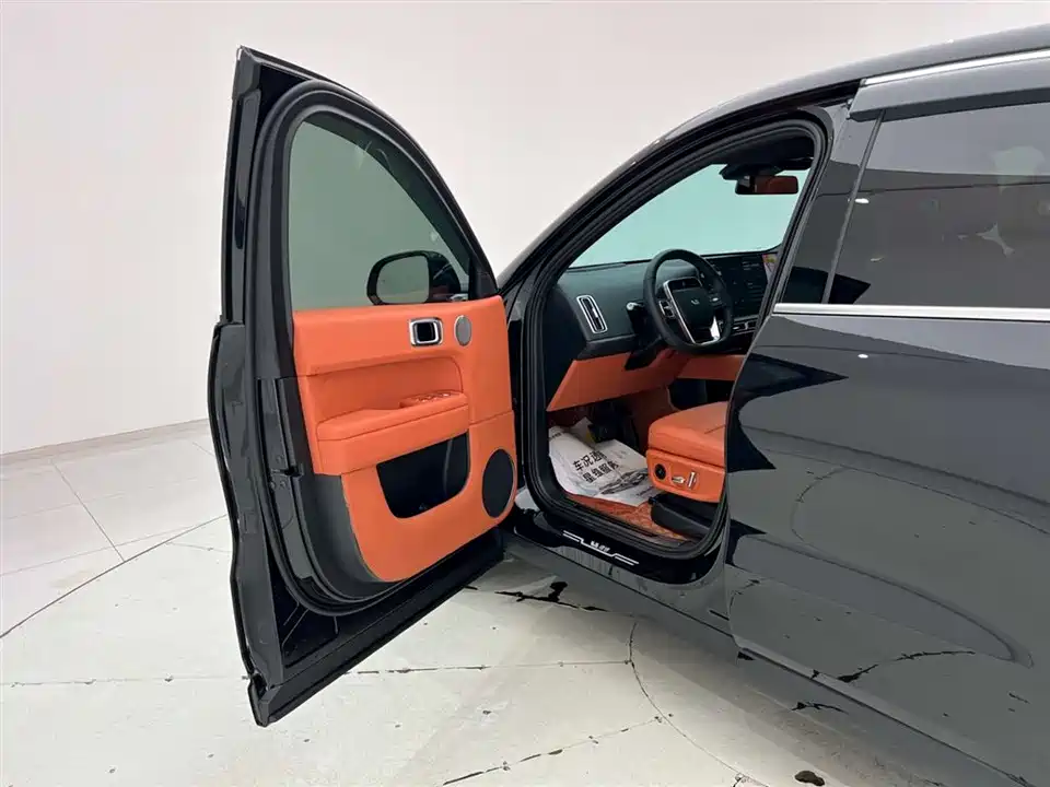 Li Auto Ideal L6