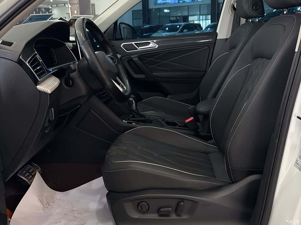 Volkswagen Tiguan L, 2024 12