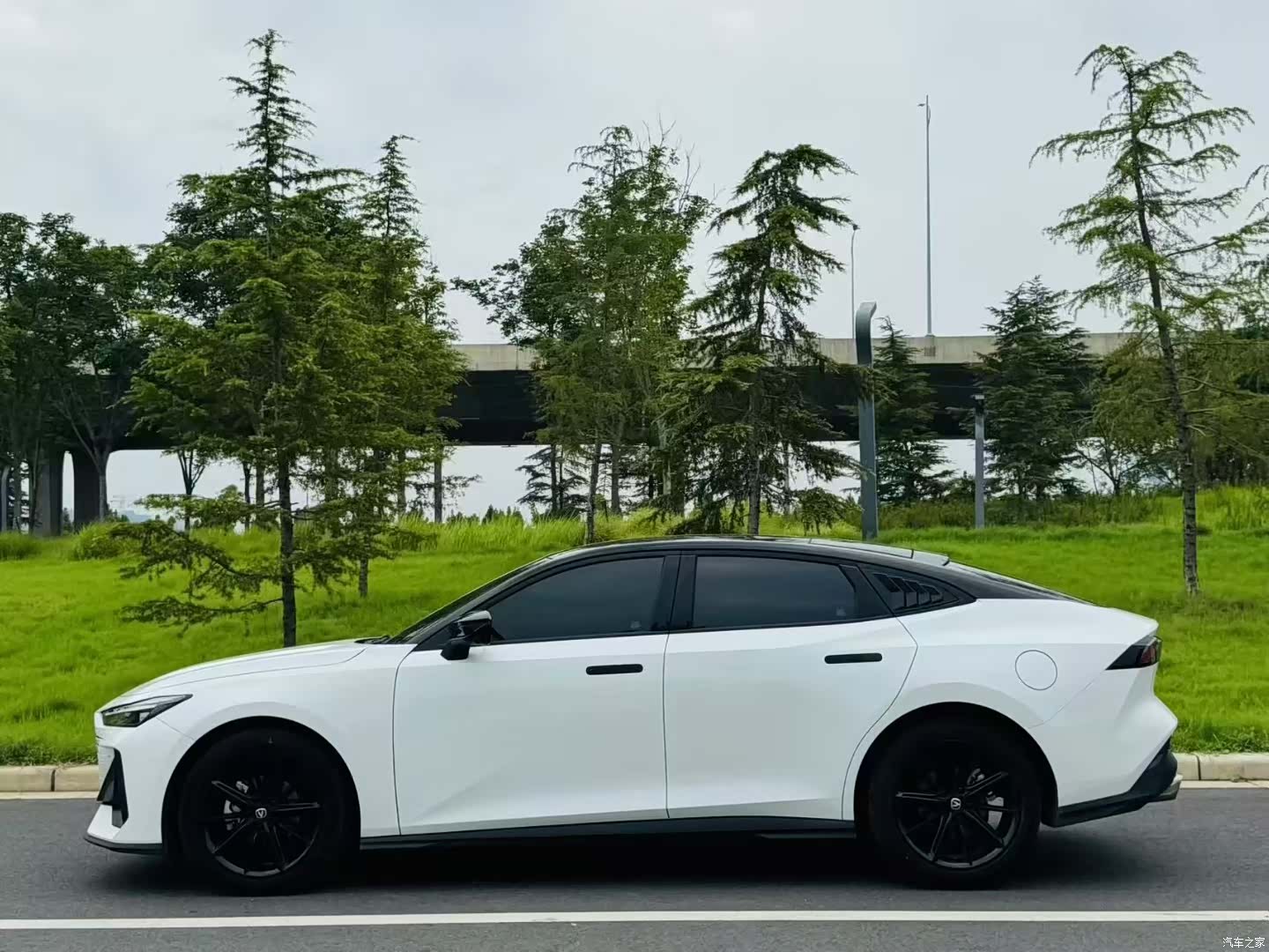 Changan UNI-V, 2023 3