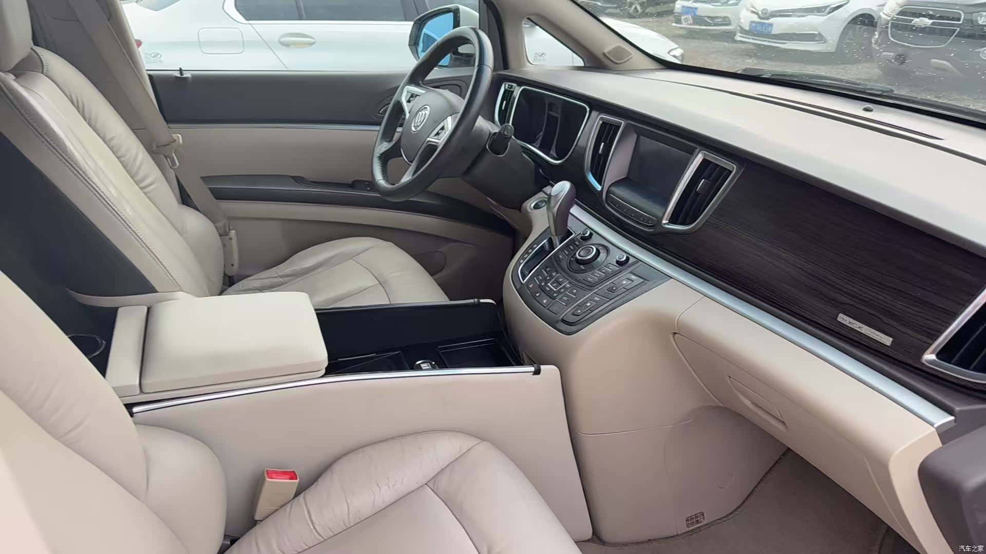 Buick GL8, 2011 все фото