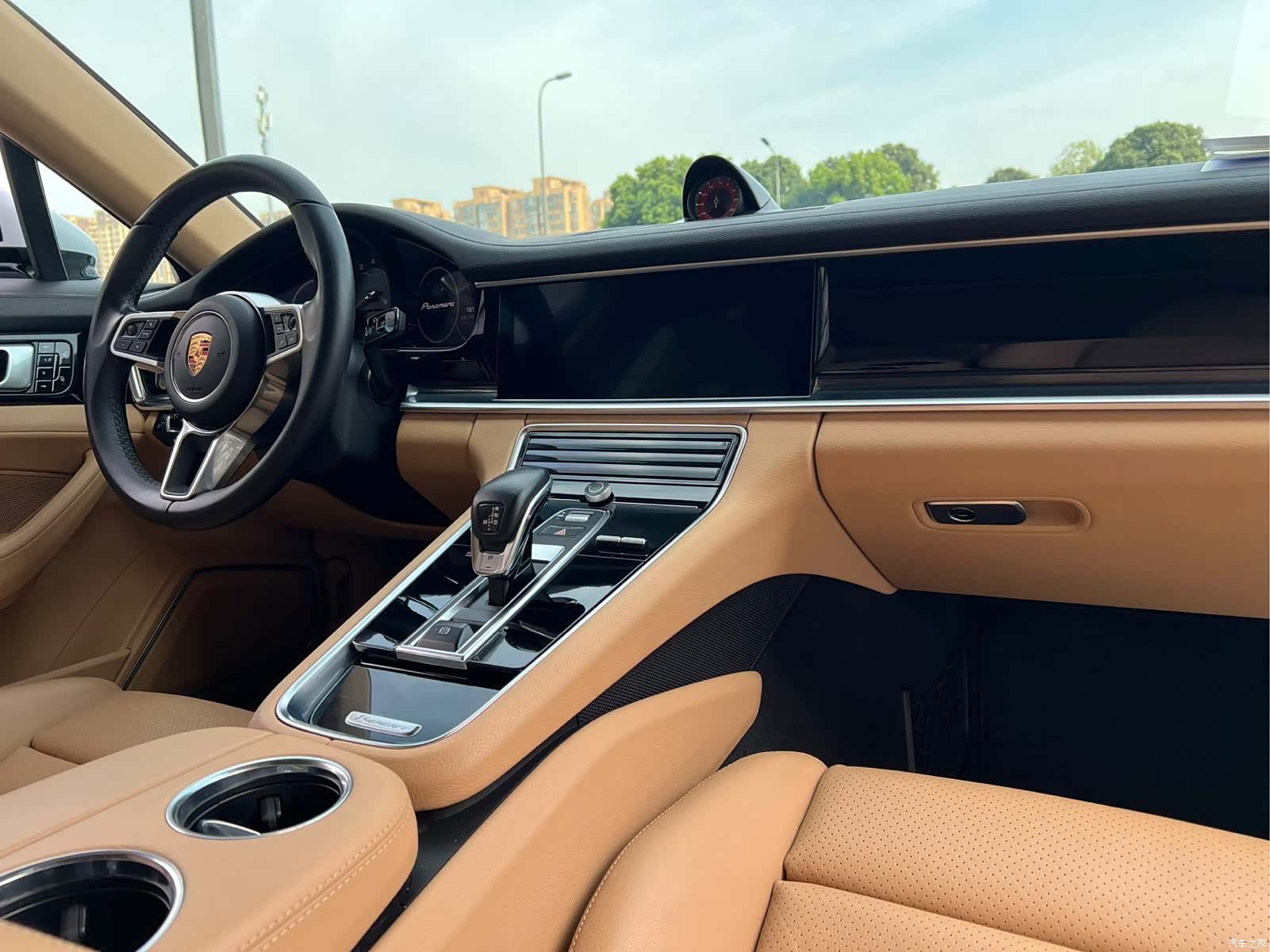 Porsche Panamera, 2018 все фото