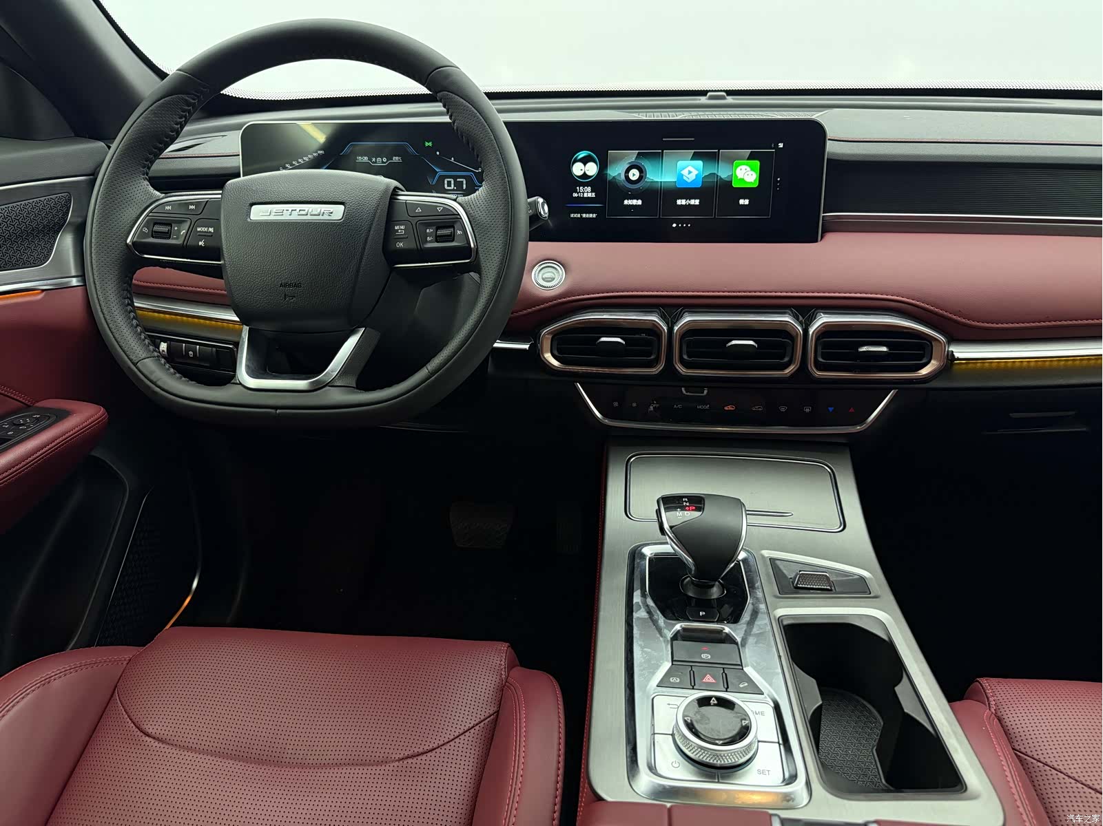 Jetour X70, 2022 16