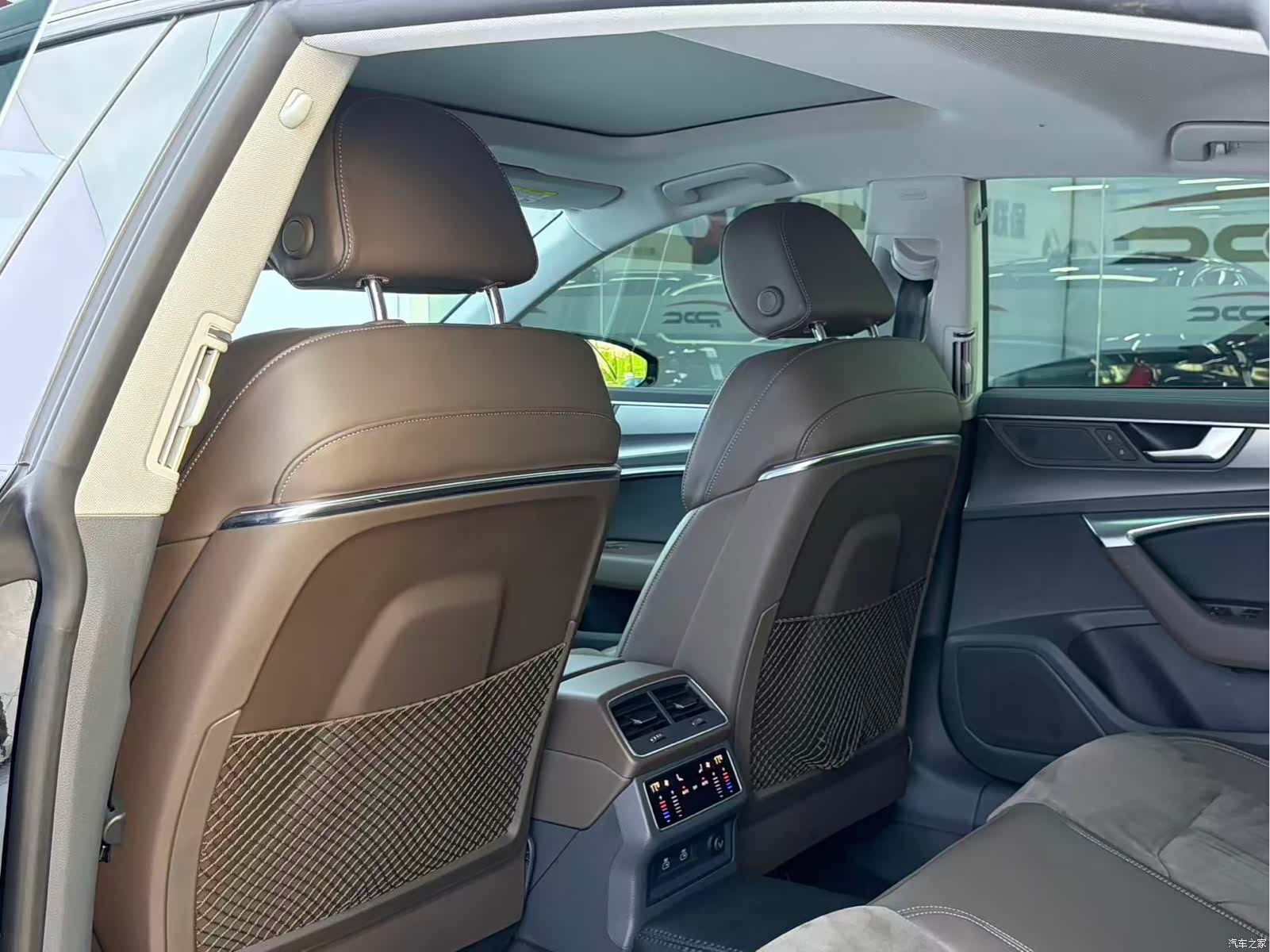 Audi A7L, 2024 15