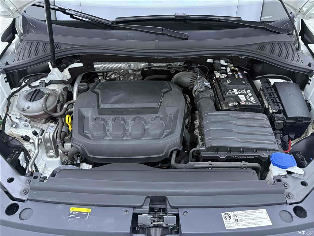Volkswagen Tiguan L, 2024 10
