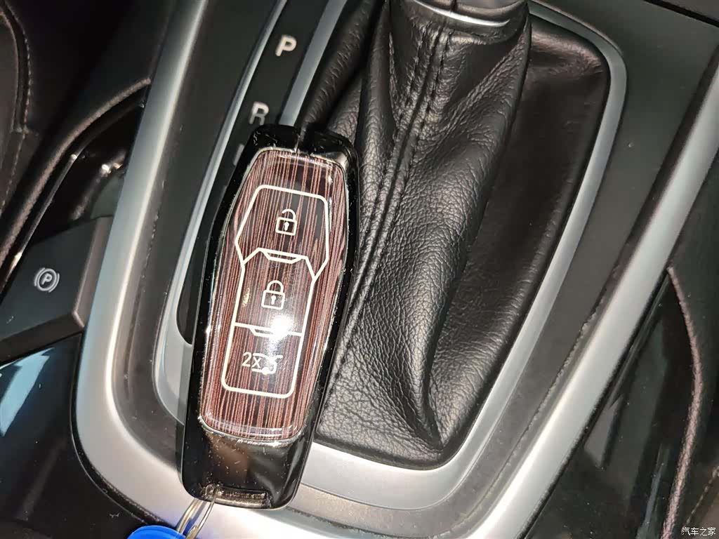 Ford Edge, 2016 17