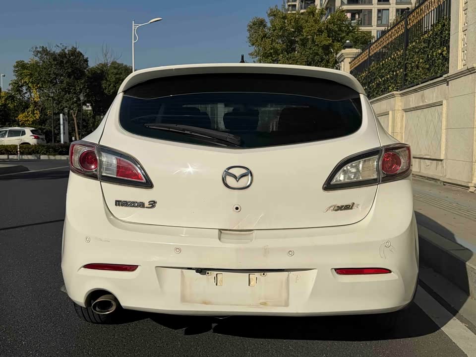 Mazda 3 star Cheng