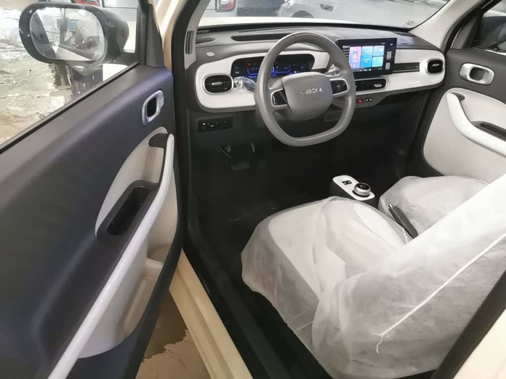 Geely Panda, 2026 16