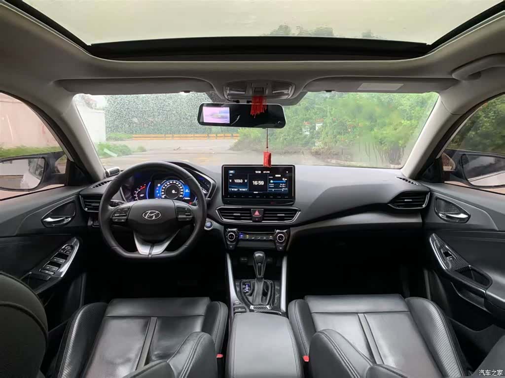 Hyundai Lafesta, 2019 все фото