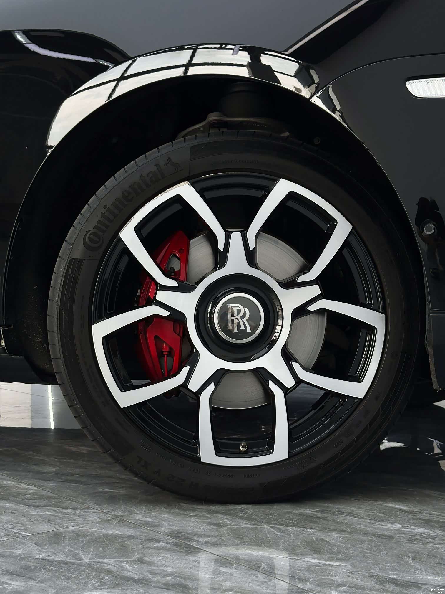 Rolls-Royce Cullinan, 2023 7