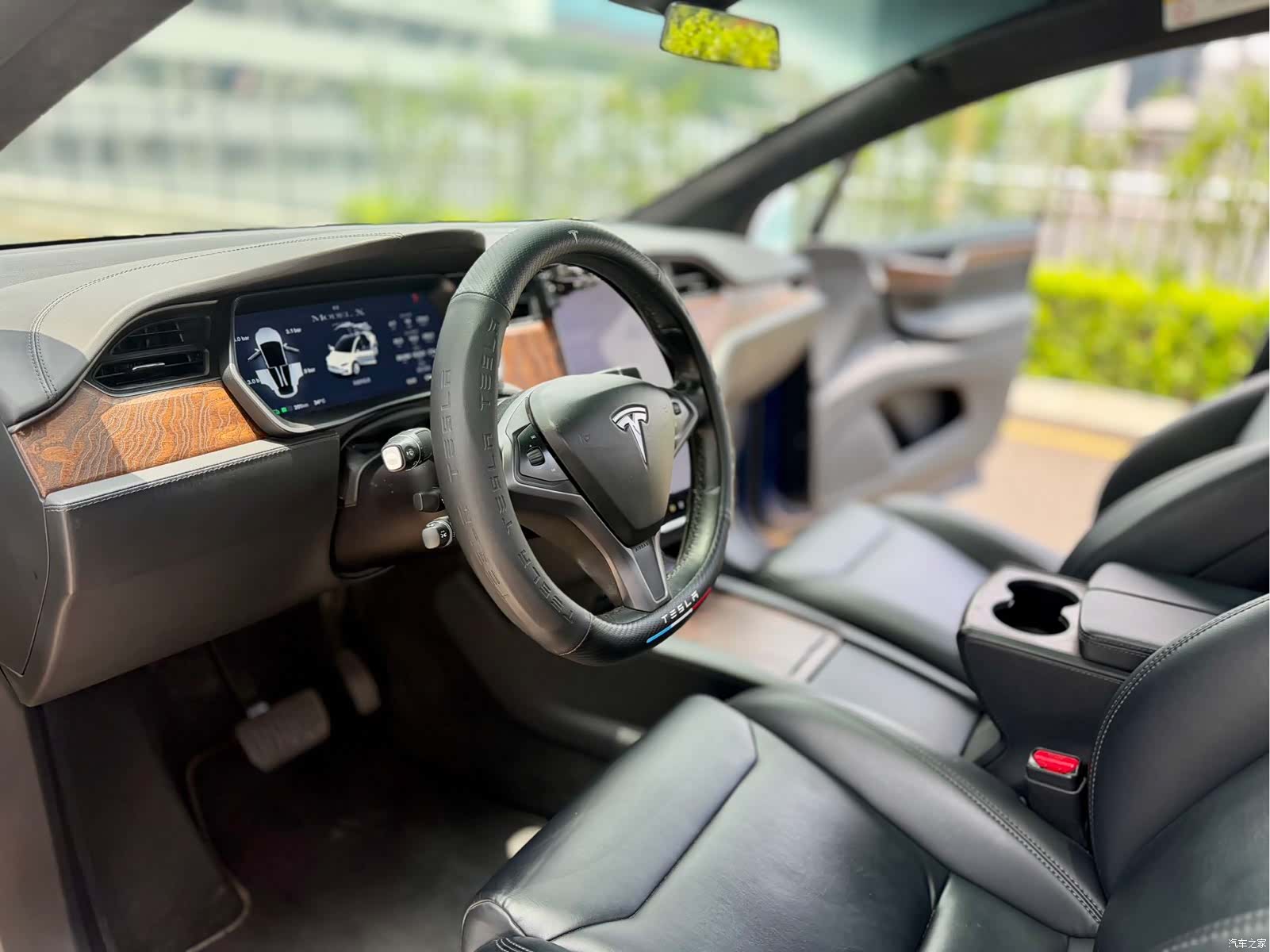 Tesla Model X, 2019 11