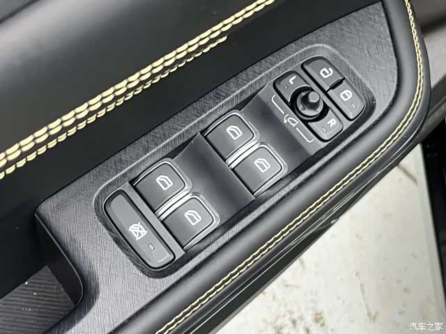 Lynk & Co 01, 2023 24