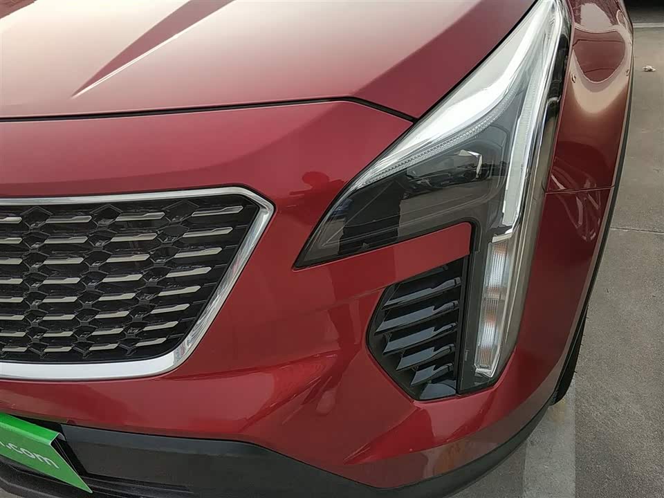 Cadillac XT4