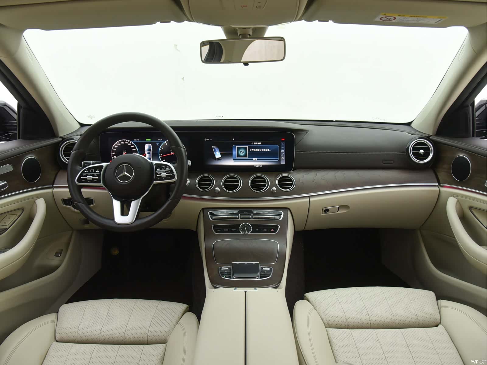 Mercedes-Benz E-Class, 2019 10