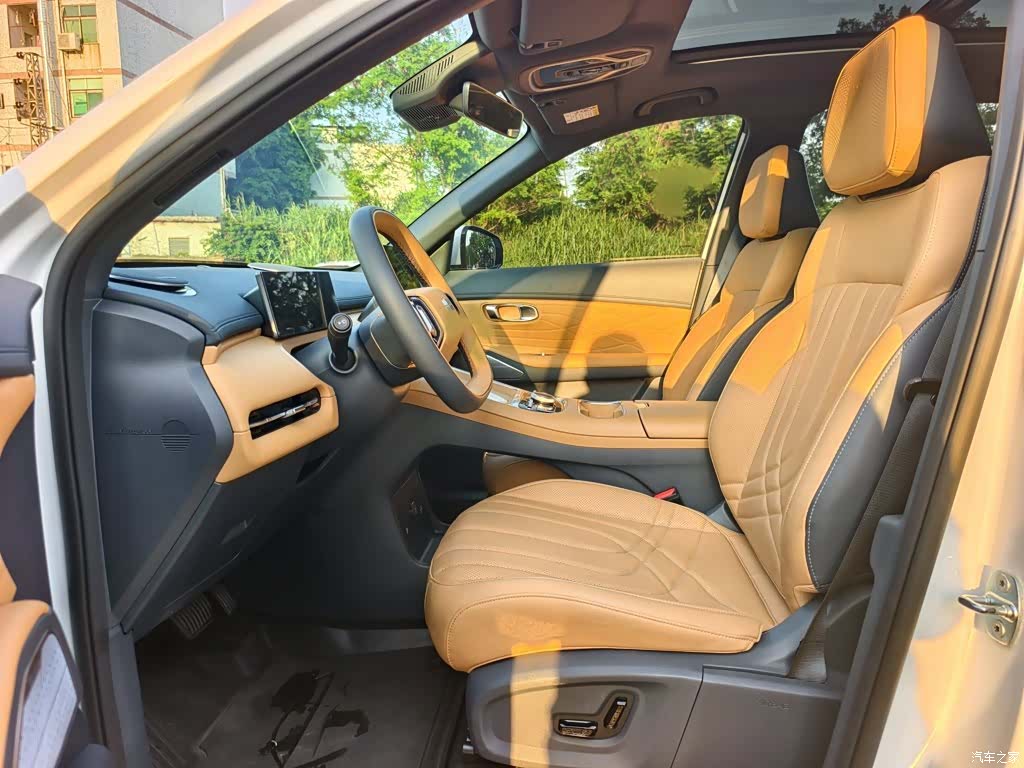 Geely 7, 2025 8