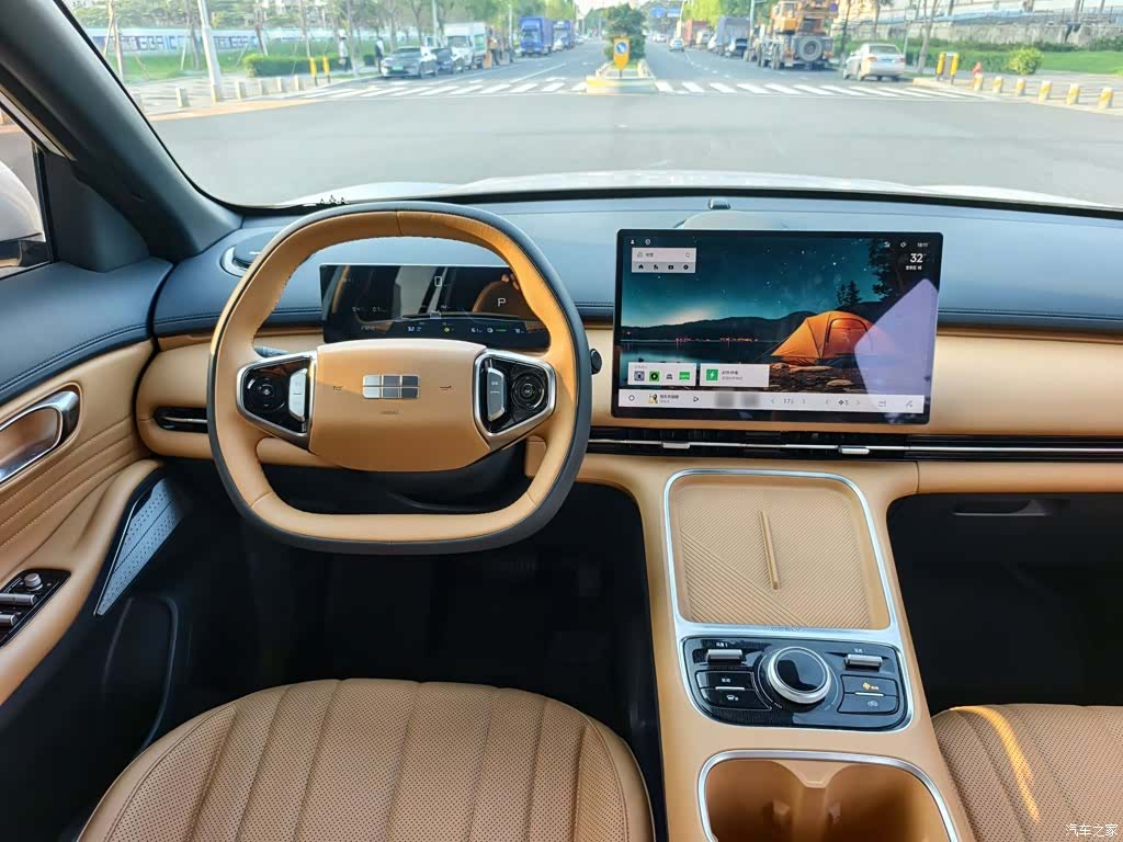 Geely 7, 2025 15