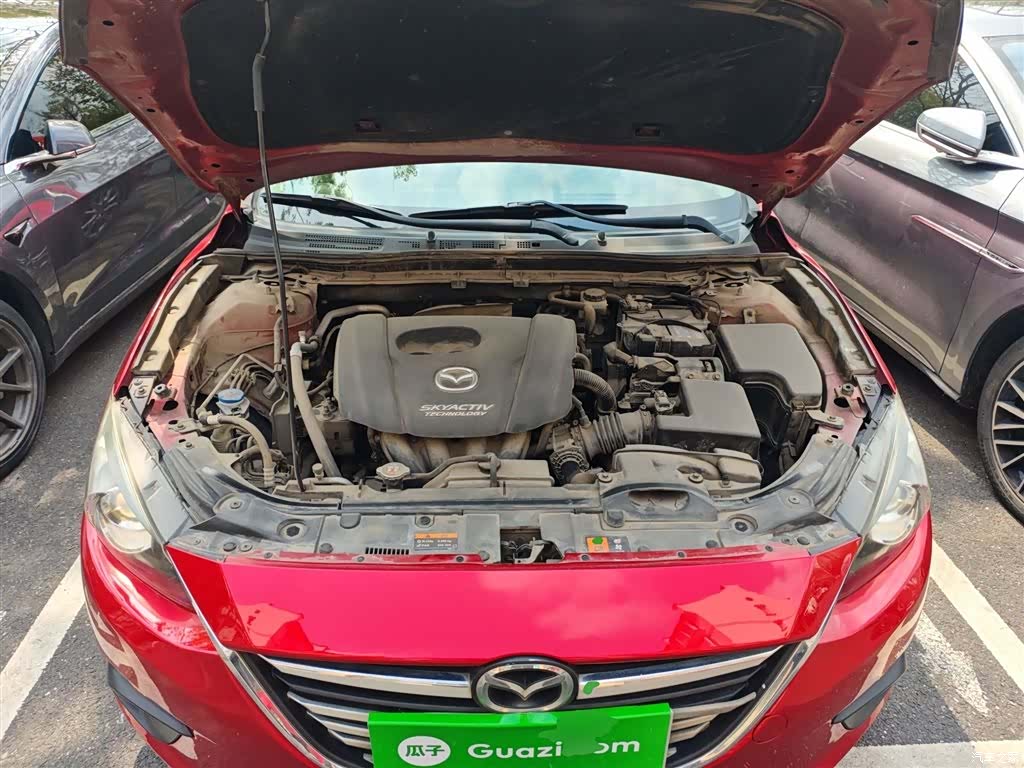 Mazda Mazda3, 2015 10
