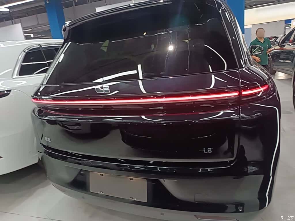 Li Auto L8, 2023 6