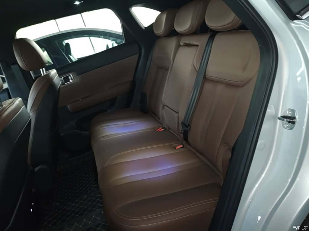 Wuling Starlight, 2026 17