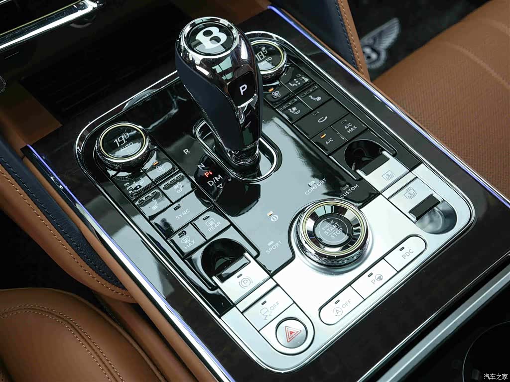 Bentley Flying Spur, 2024 10