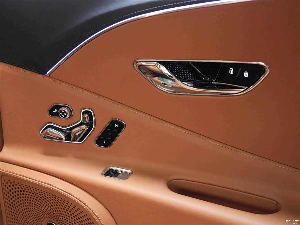 Bentley Flying Spur, 2024 19