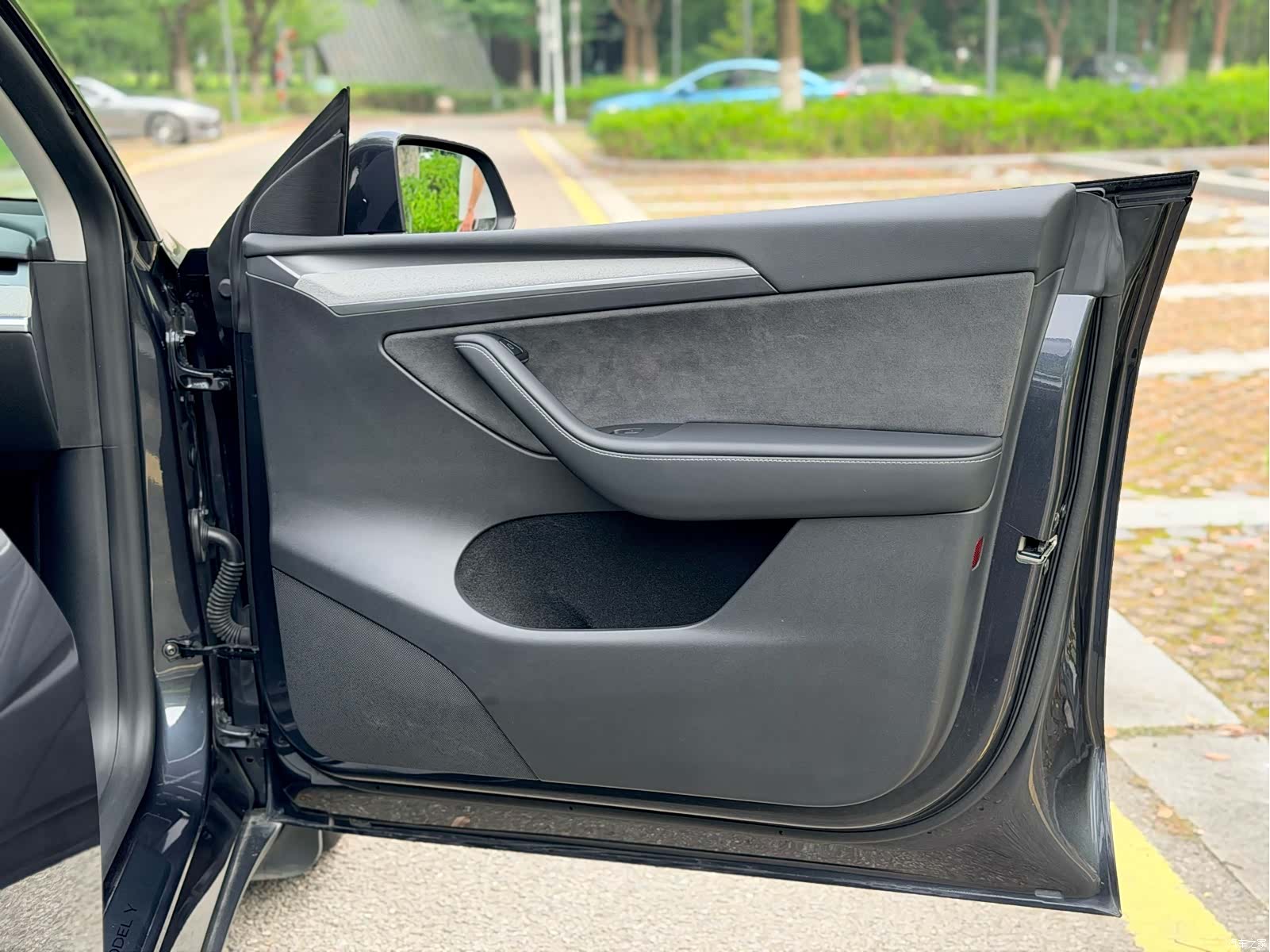 Tesla Model Y, 2024 11
