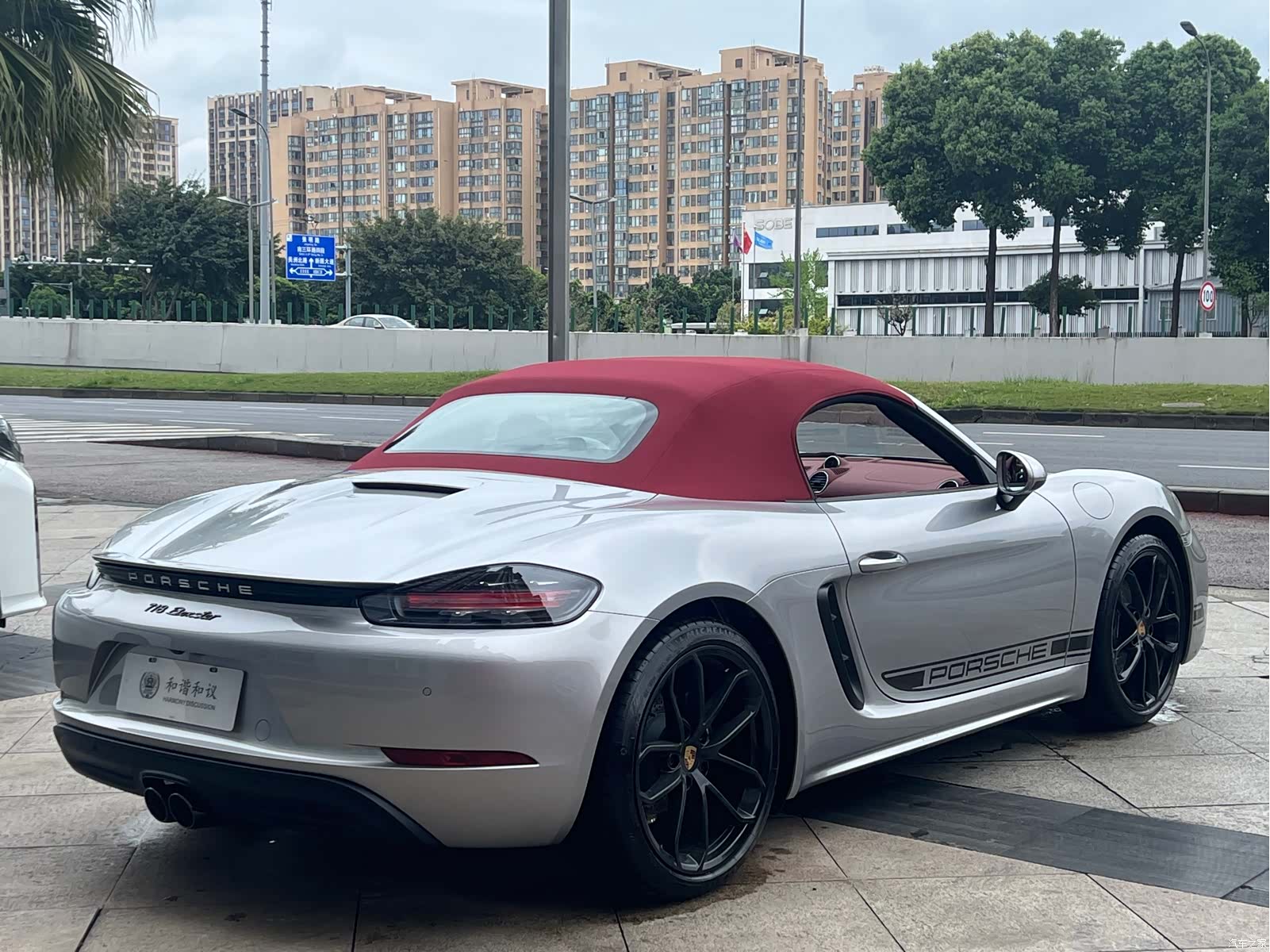 Porsche Boxster, 2025 все фото