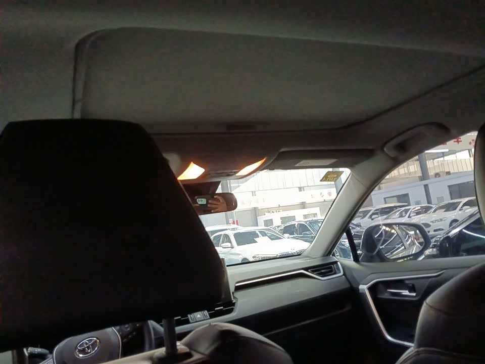 Toyota RAV4 Rongfang