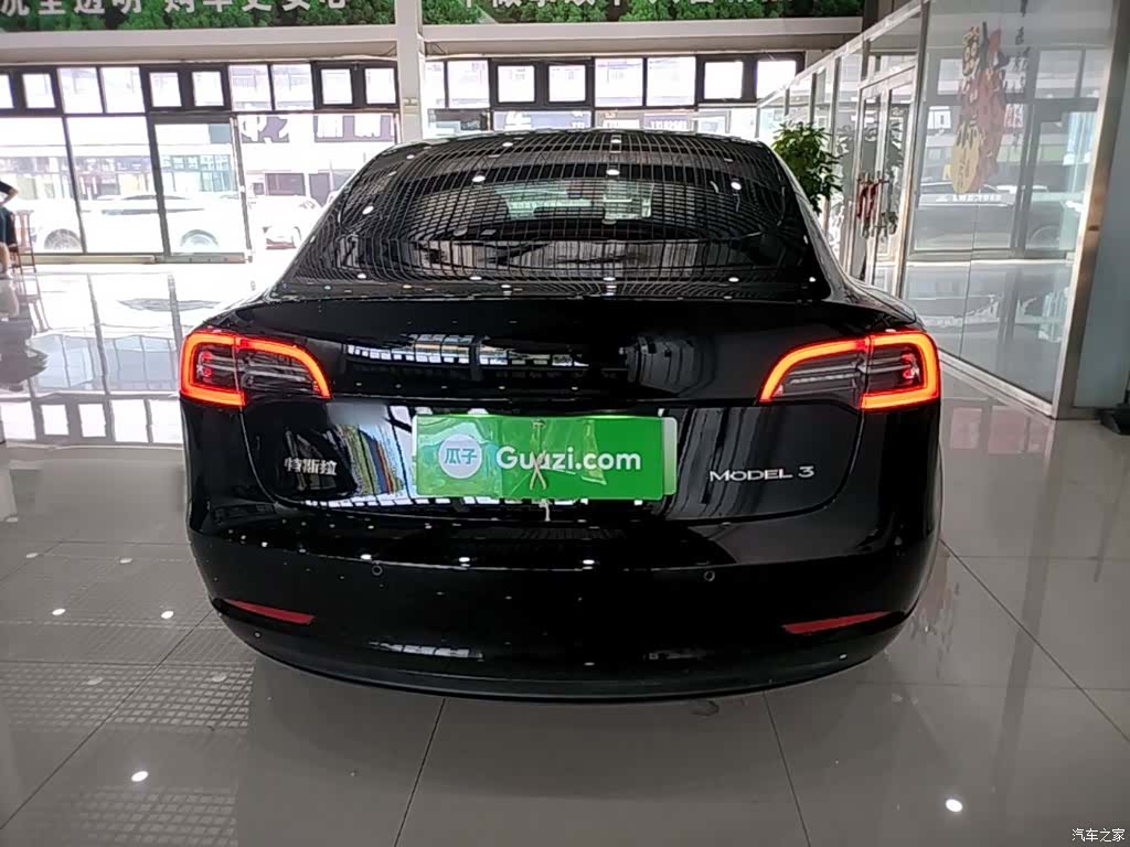 Tesla Model 3, 2022 6