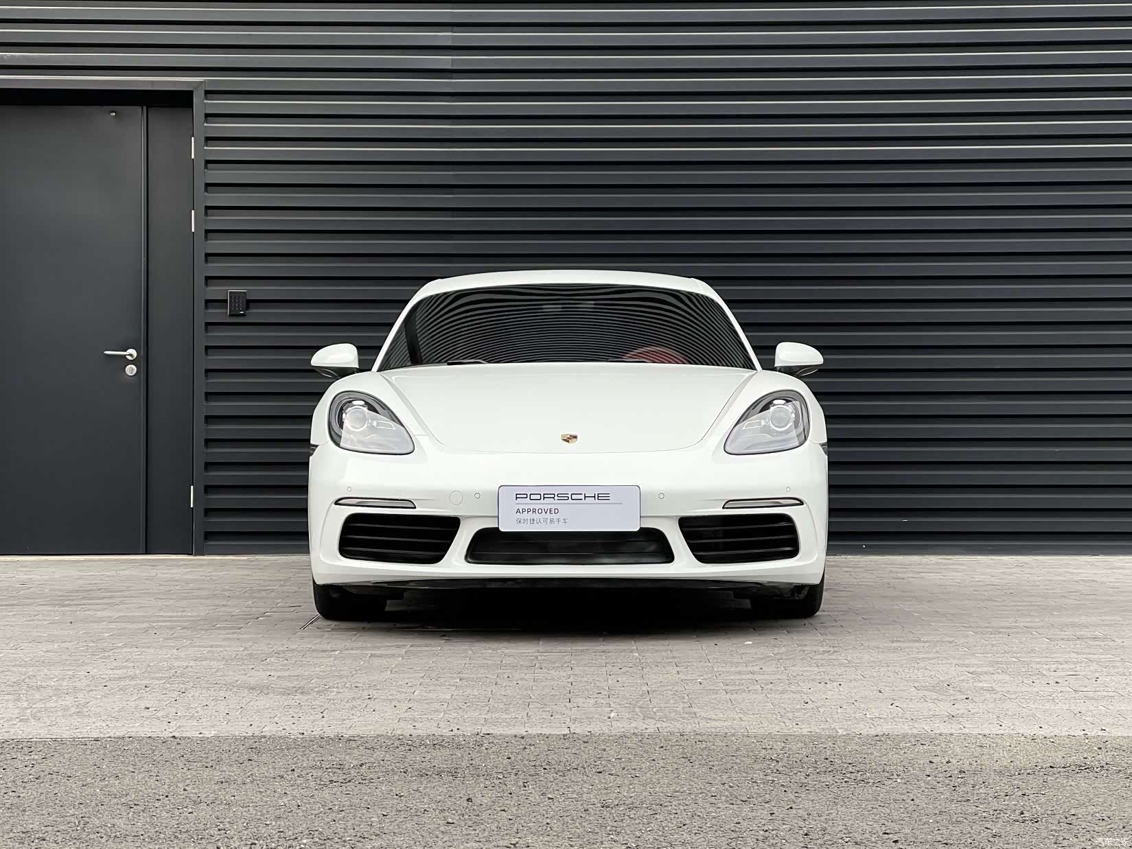 Porsche Cayman, 2017 2