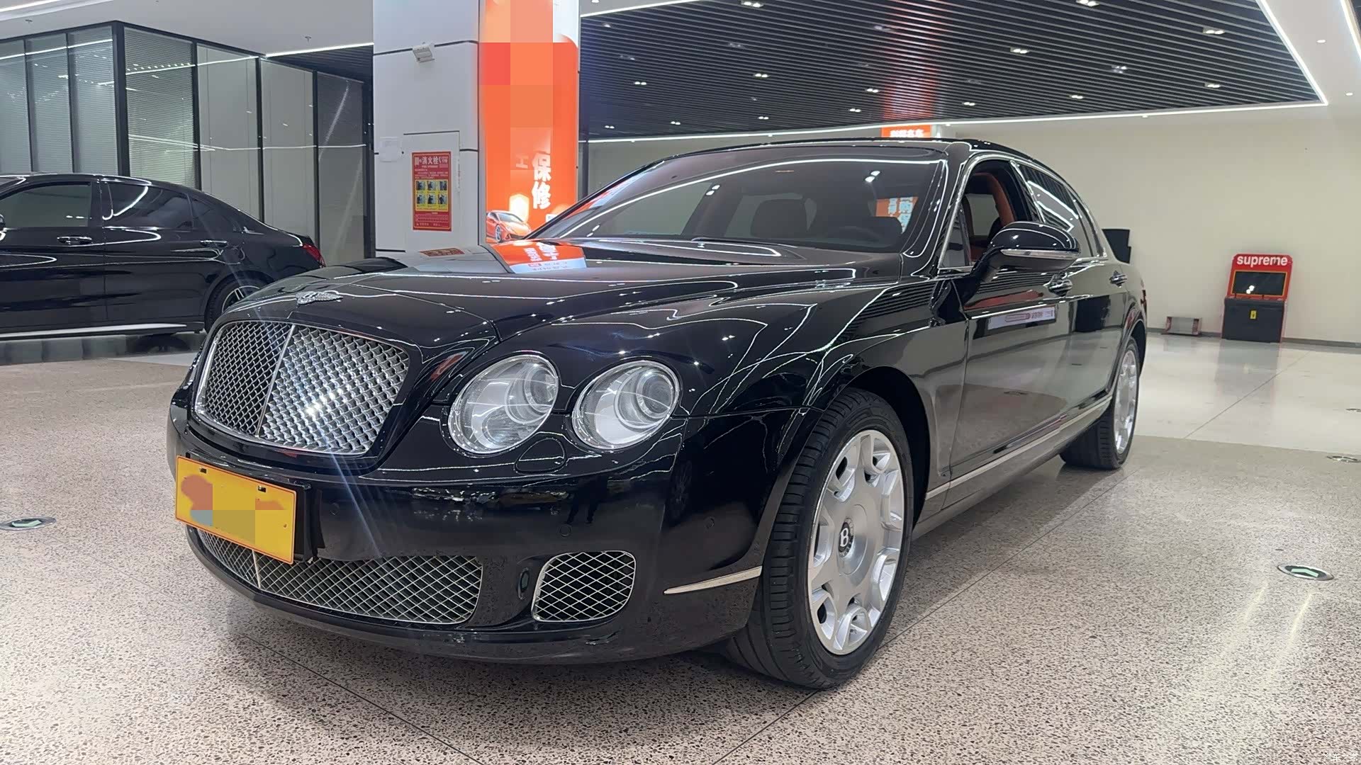 Bentley Flying Spur, 2012 3
