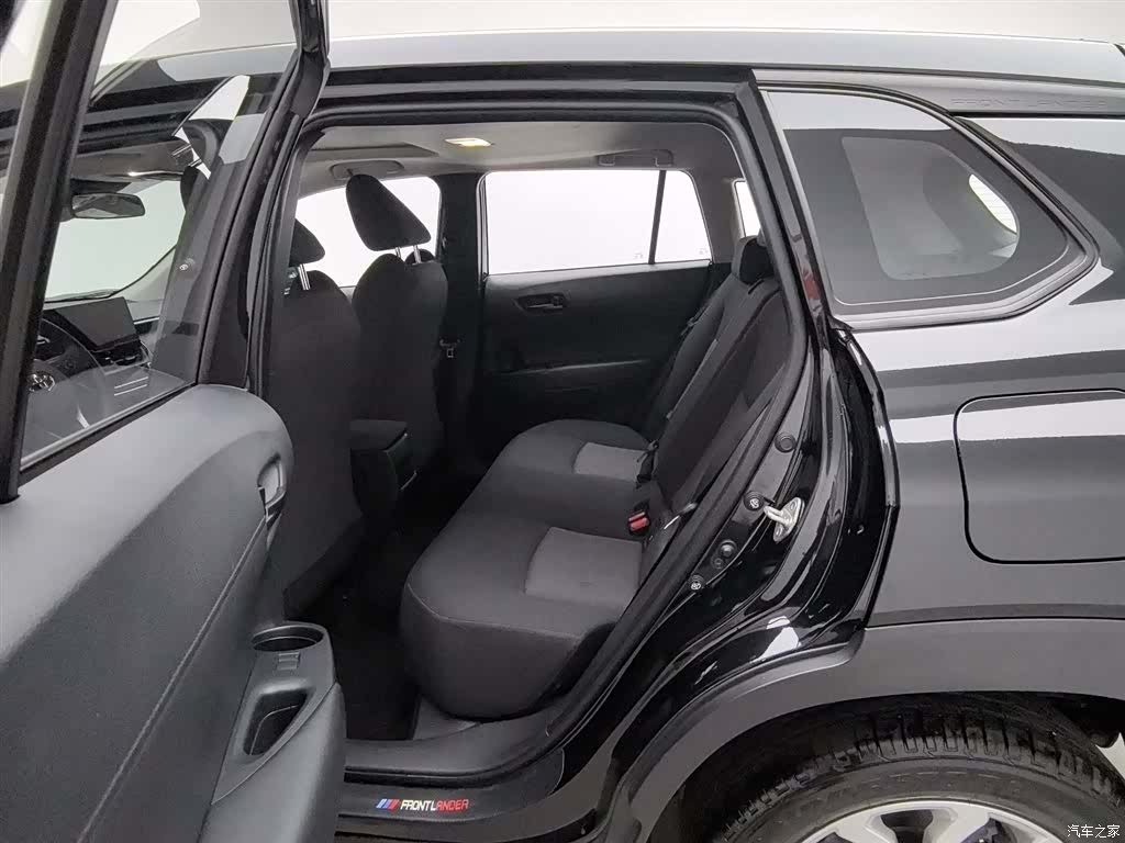 Toyota Frontlander, 2024 15