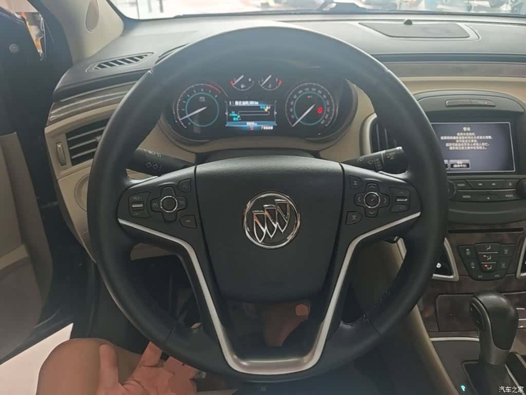 Buick LaCrosse, 2015 11