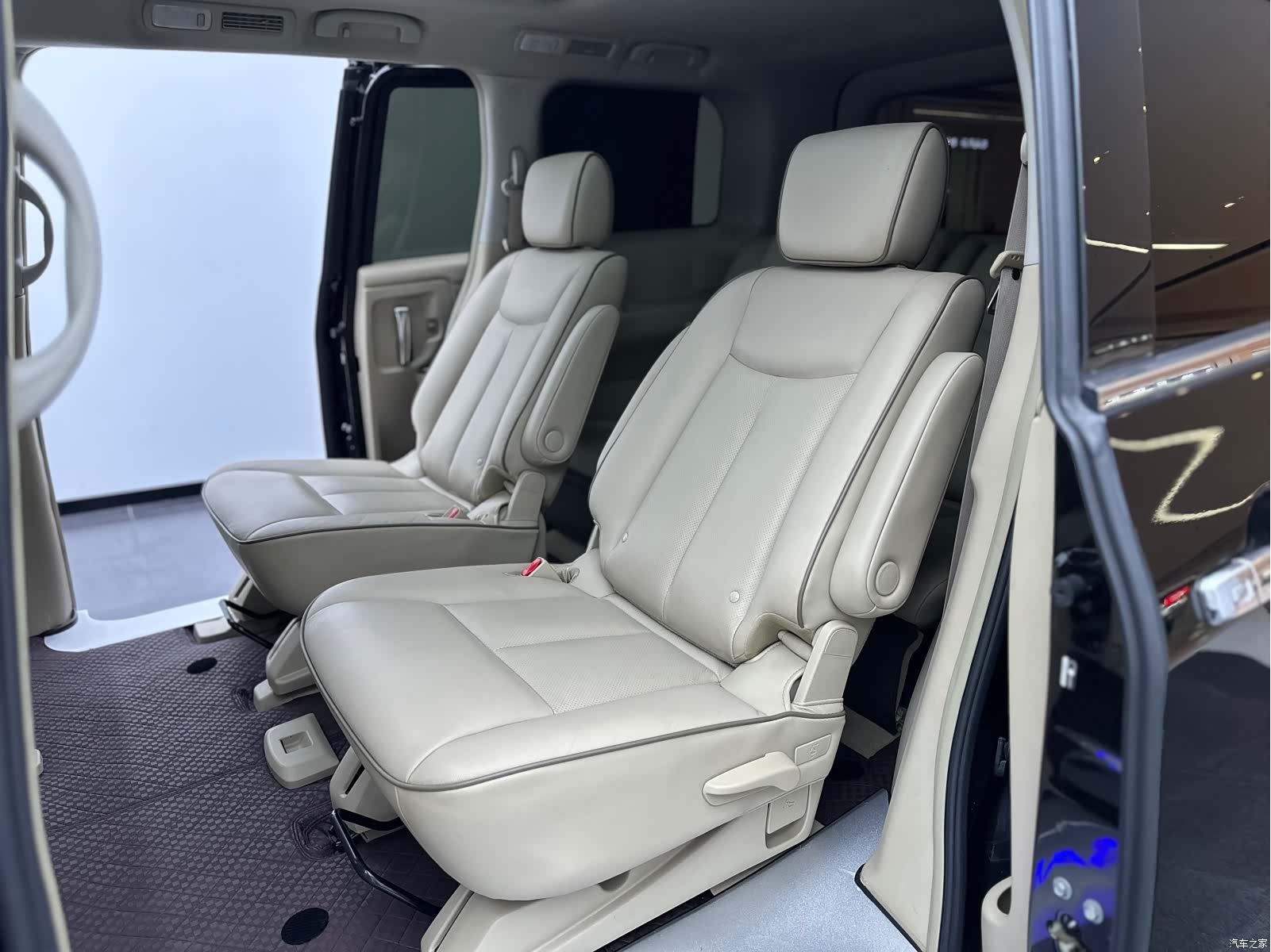 Nissan SL, 2017 25