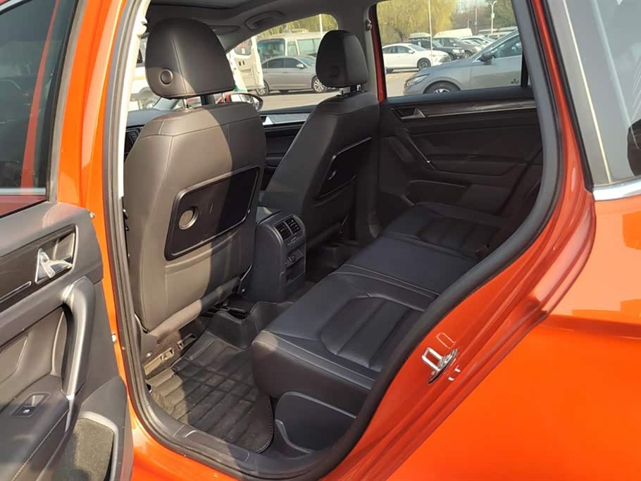 Volkswagen Golf*Jiayu