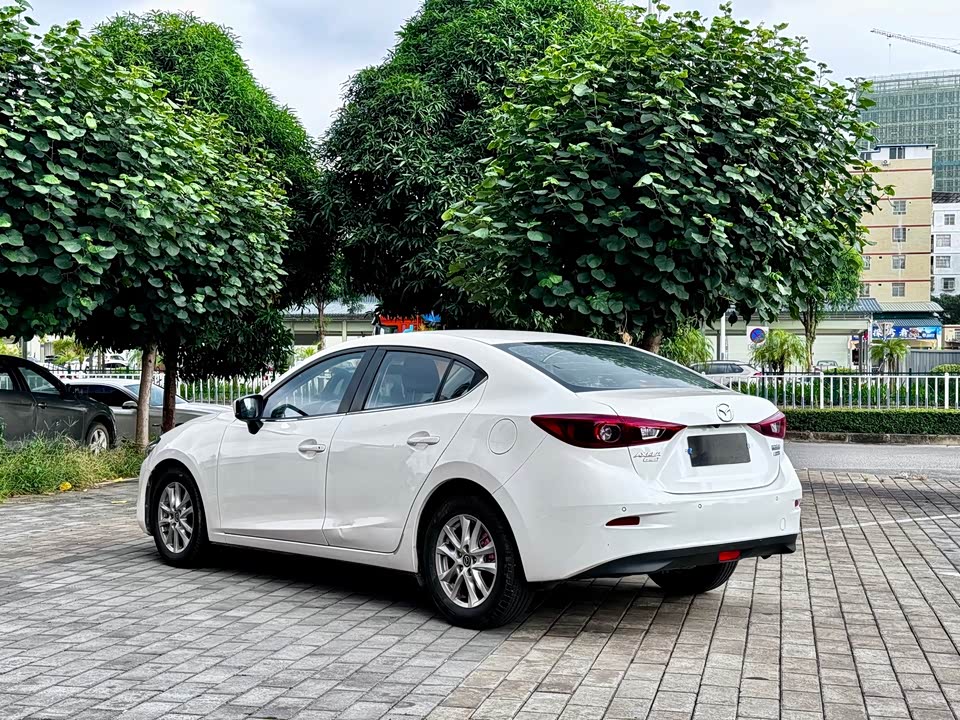 Mazda 3 Angkesaila