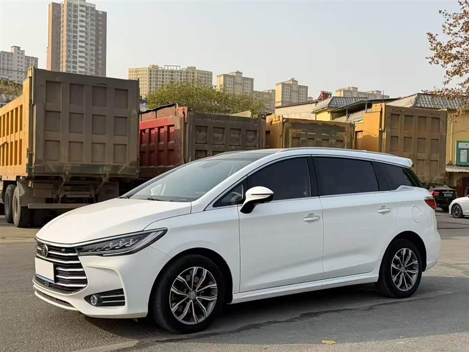BYD Song MAX