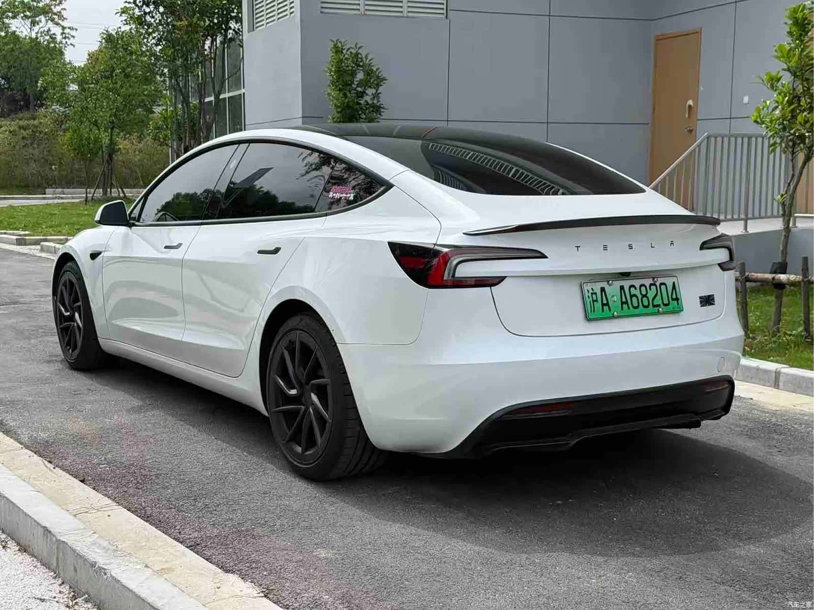 Tesla Model 3, 2024 7