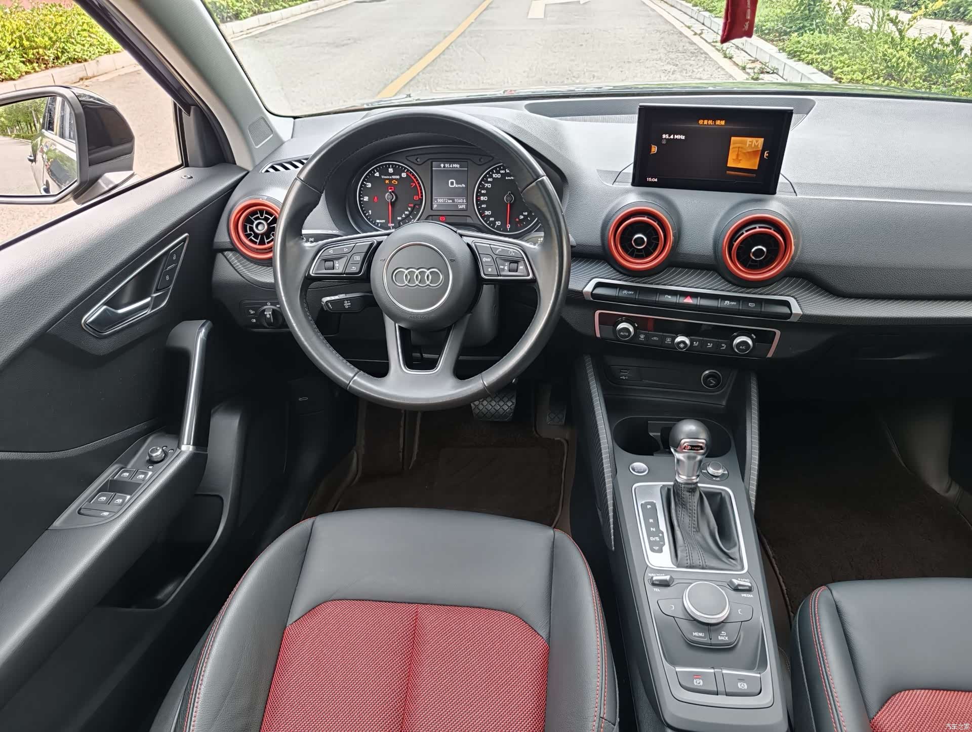 Audi Q2L, 2020 12