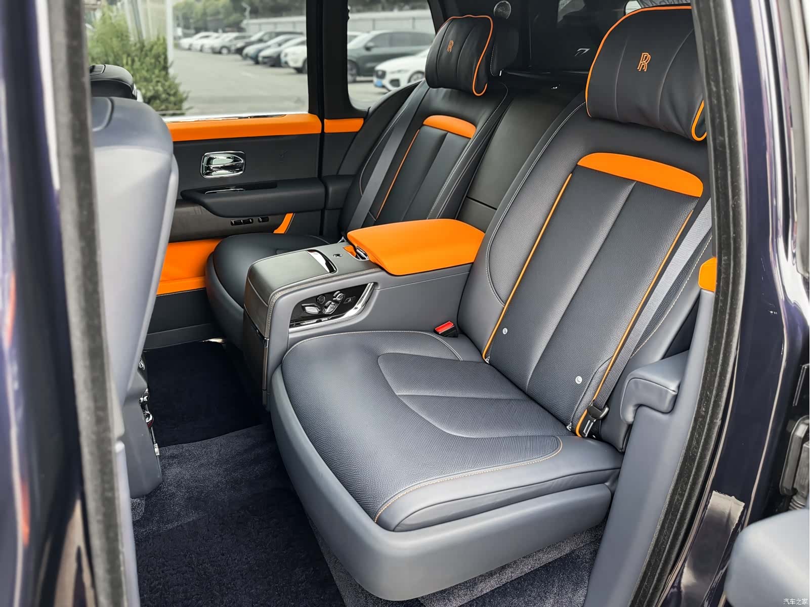 Rolls-Royce Cullinan, 2023 19
