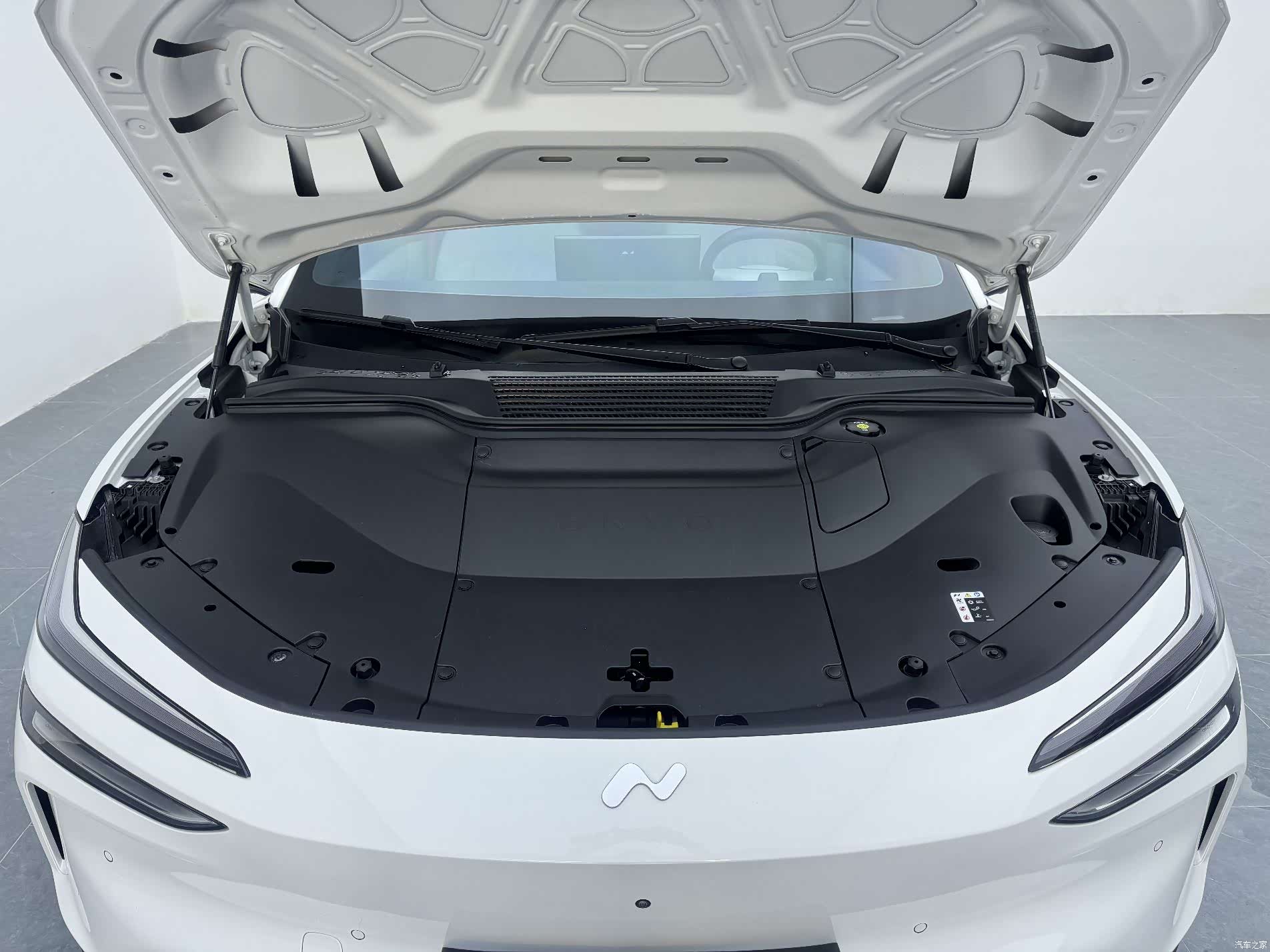 NIO L60, 2025 8