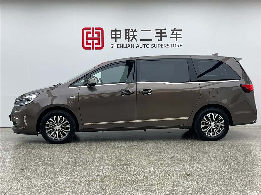 Buick GL8, 2022 4
