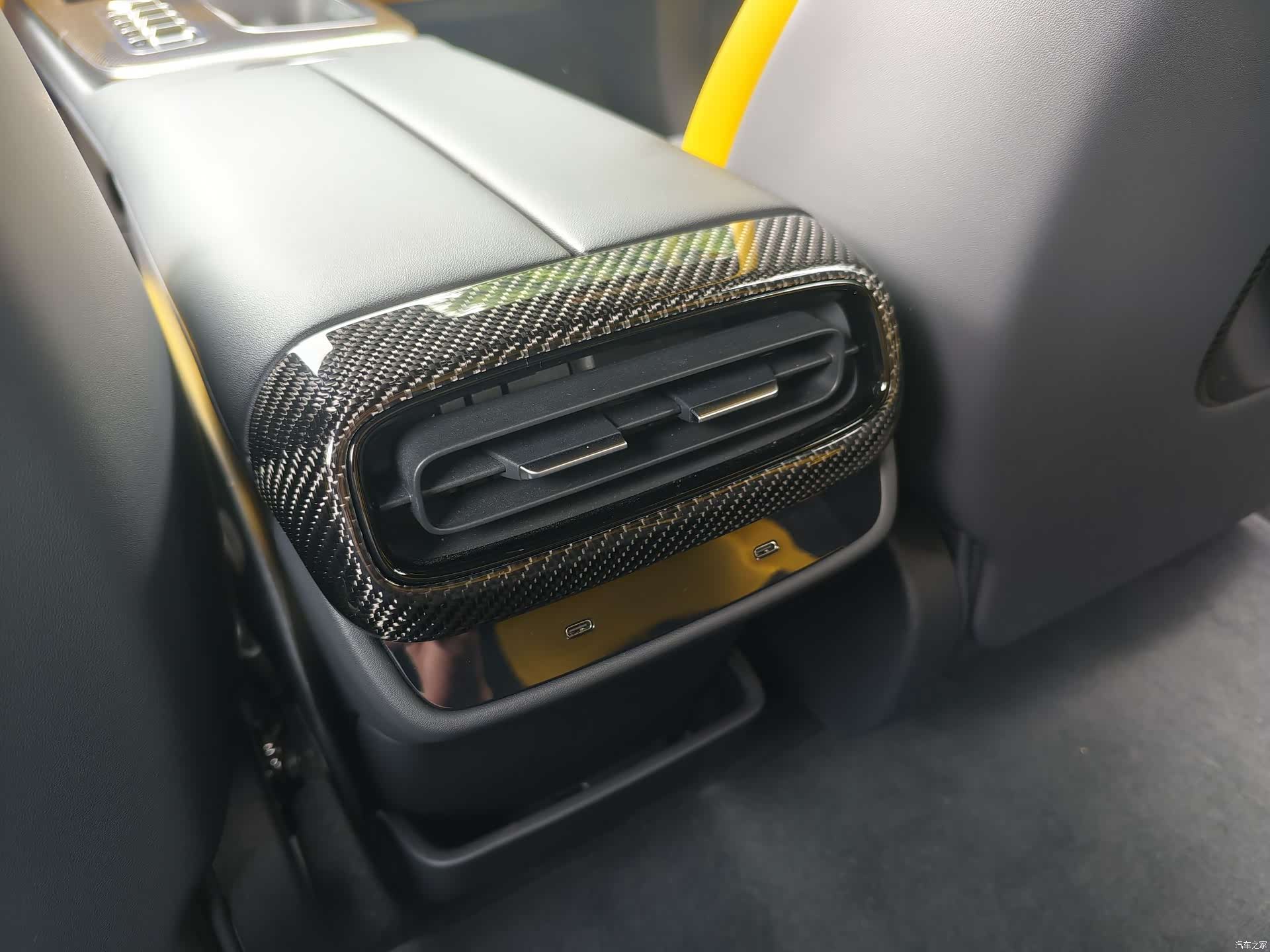 Xiaomi SU7, 2025 22