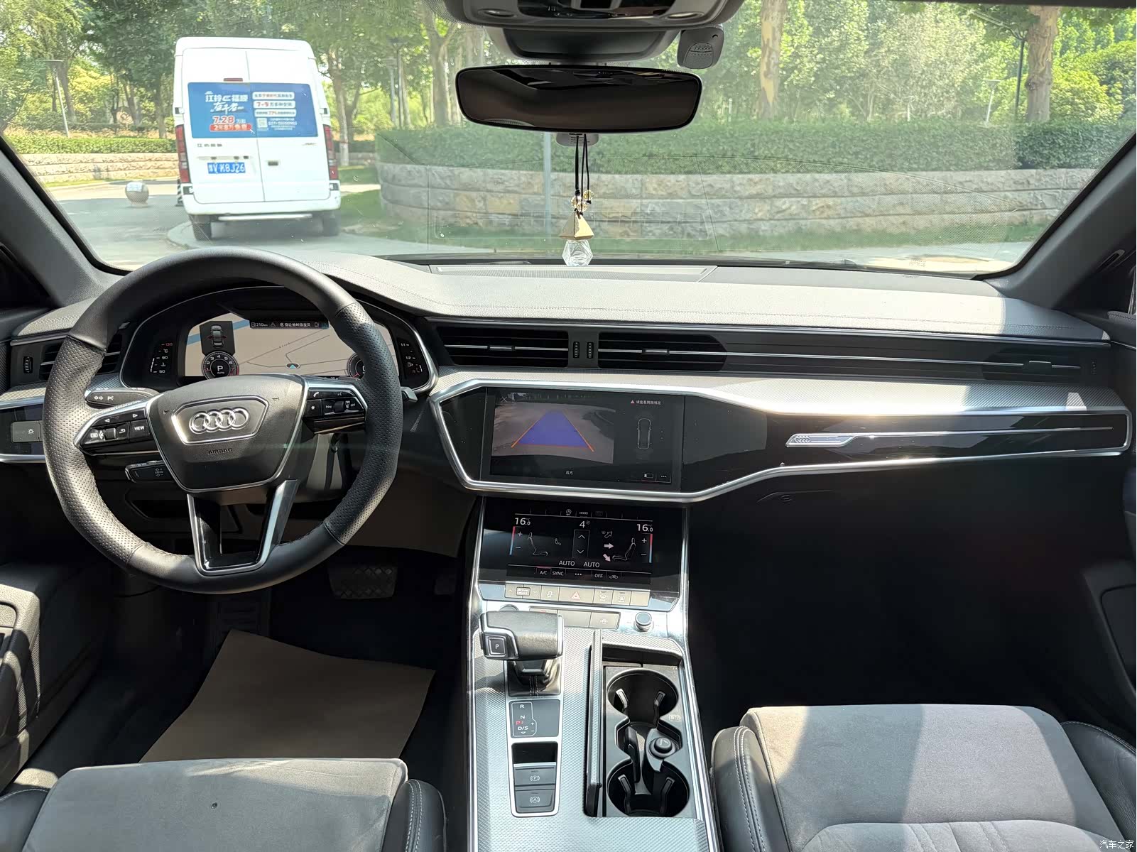 Audi A6L, 2021 все фото