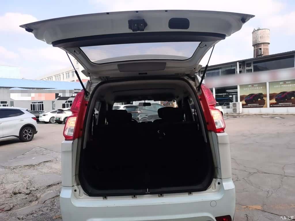 Suzuki X5, 2015 19
